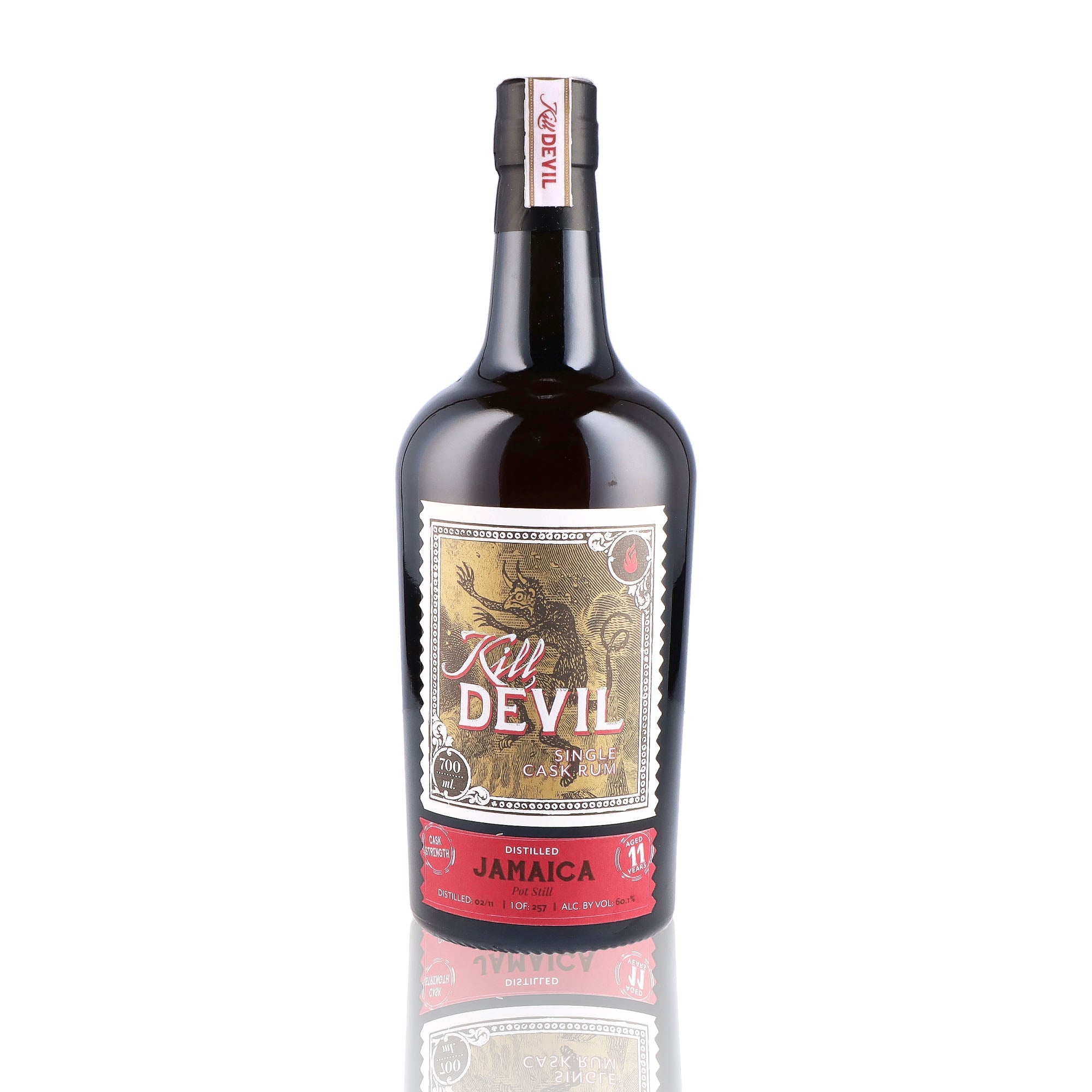 Une bouteille de rhum vieux, de la marque Kill Devil, nommée Jamaica 11 ans Pot Still Single Cask.