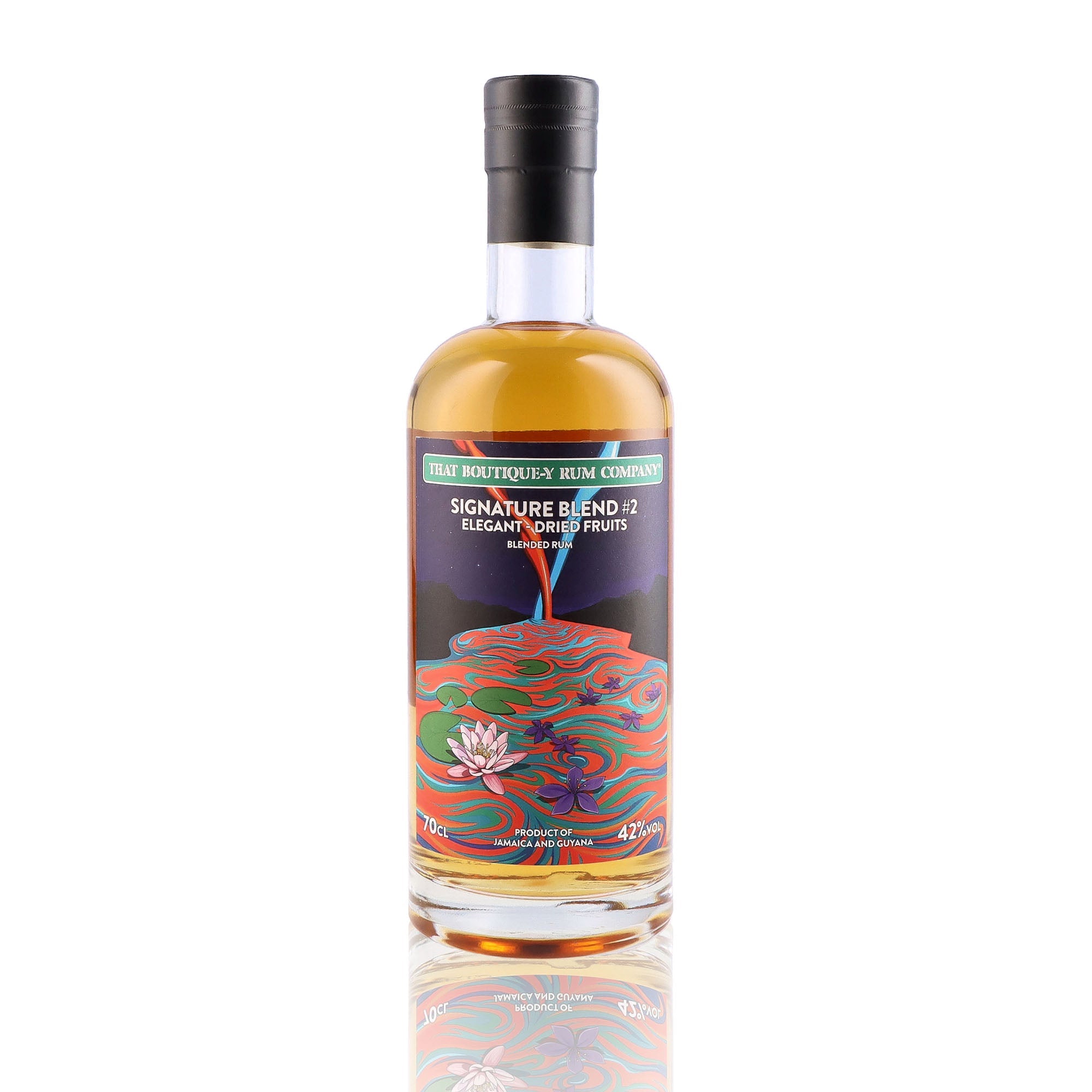 Une bouteille de rhum ambré, de la marque That Boutique Y Rum Company, nommée Signature Blend 2 Elegant Dried Fruit.