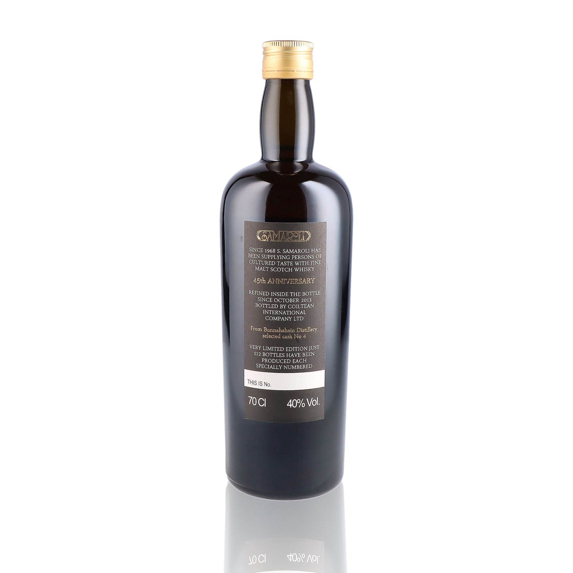 Une bouteille de Scotch Whisky Tourbé de la marque Bunnahabhain, nommée 45th Anniversary Silvano Samaroli, du millésime 1968.
