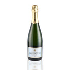 Une bouteille de champagne de la marque Delamotte, de type brut.