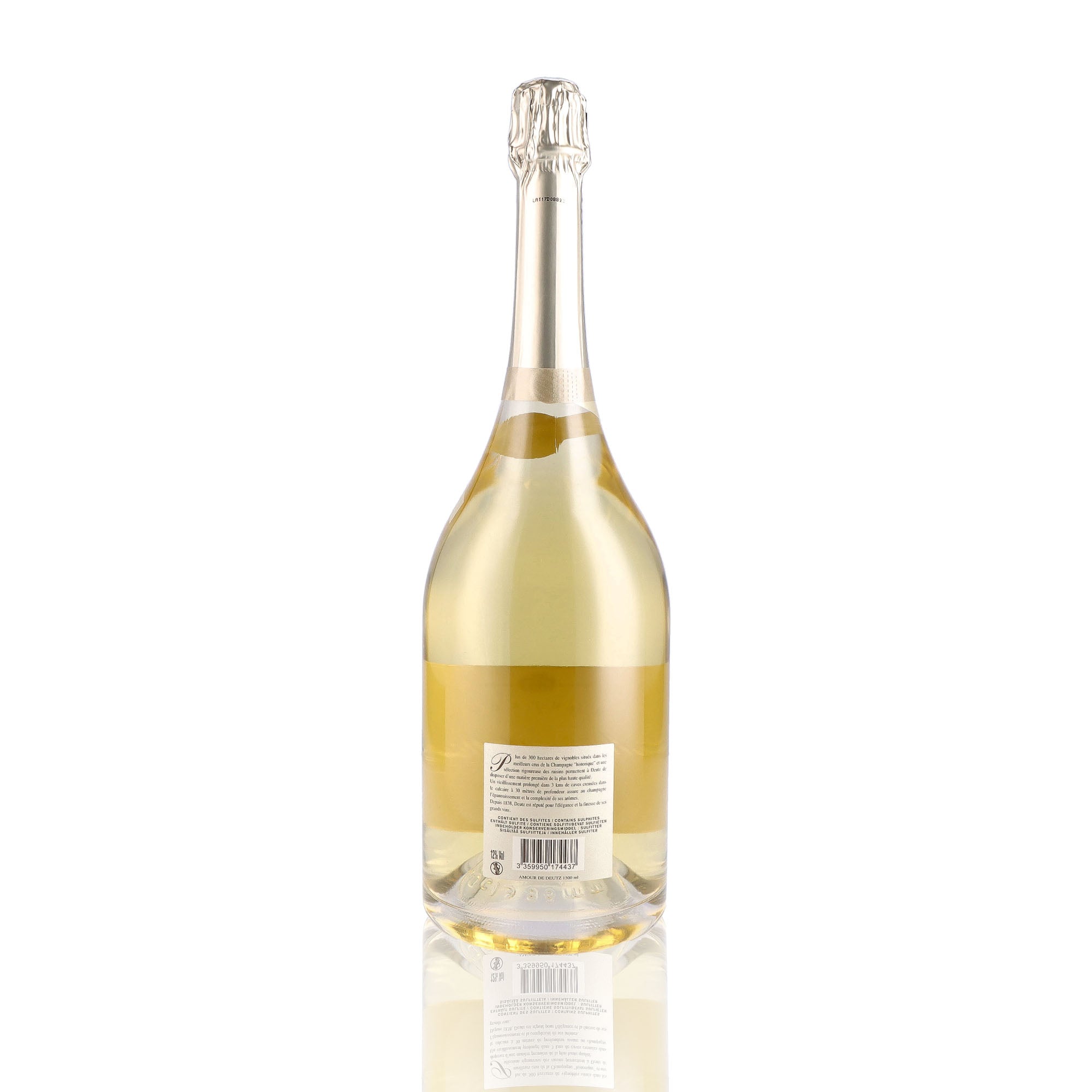 Une bouteille de champagne de la marque Deutz, de type brut, nommée amour de deutz, millésime 2013, en version magnum.