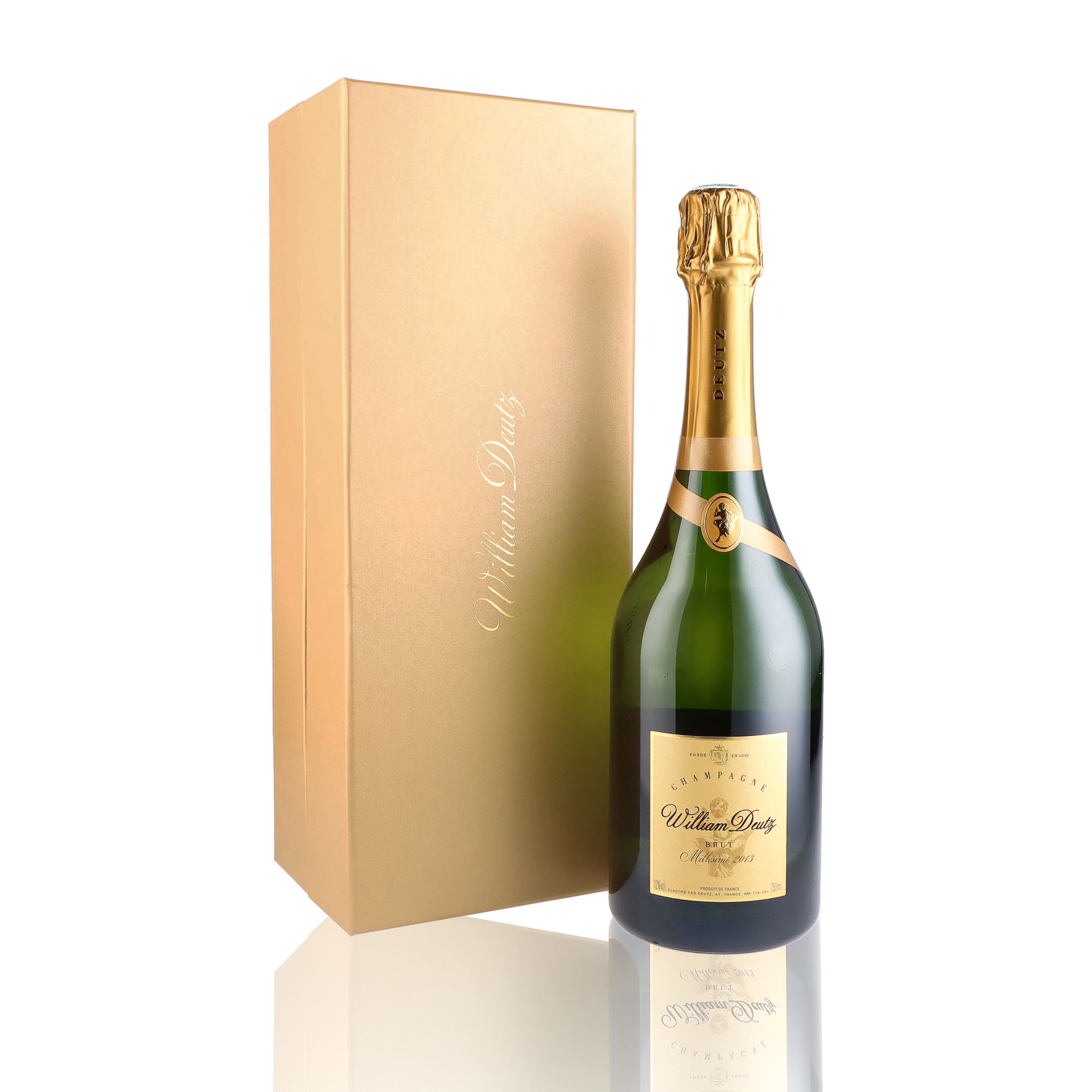 Une bouteille de champagne de la marque Deutz, de type brut, nommée cuvée william deutz, millésime 2013.