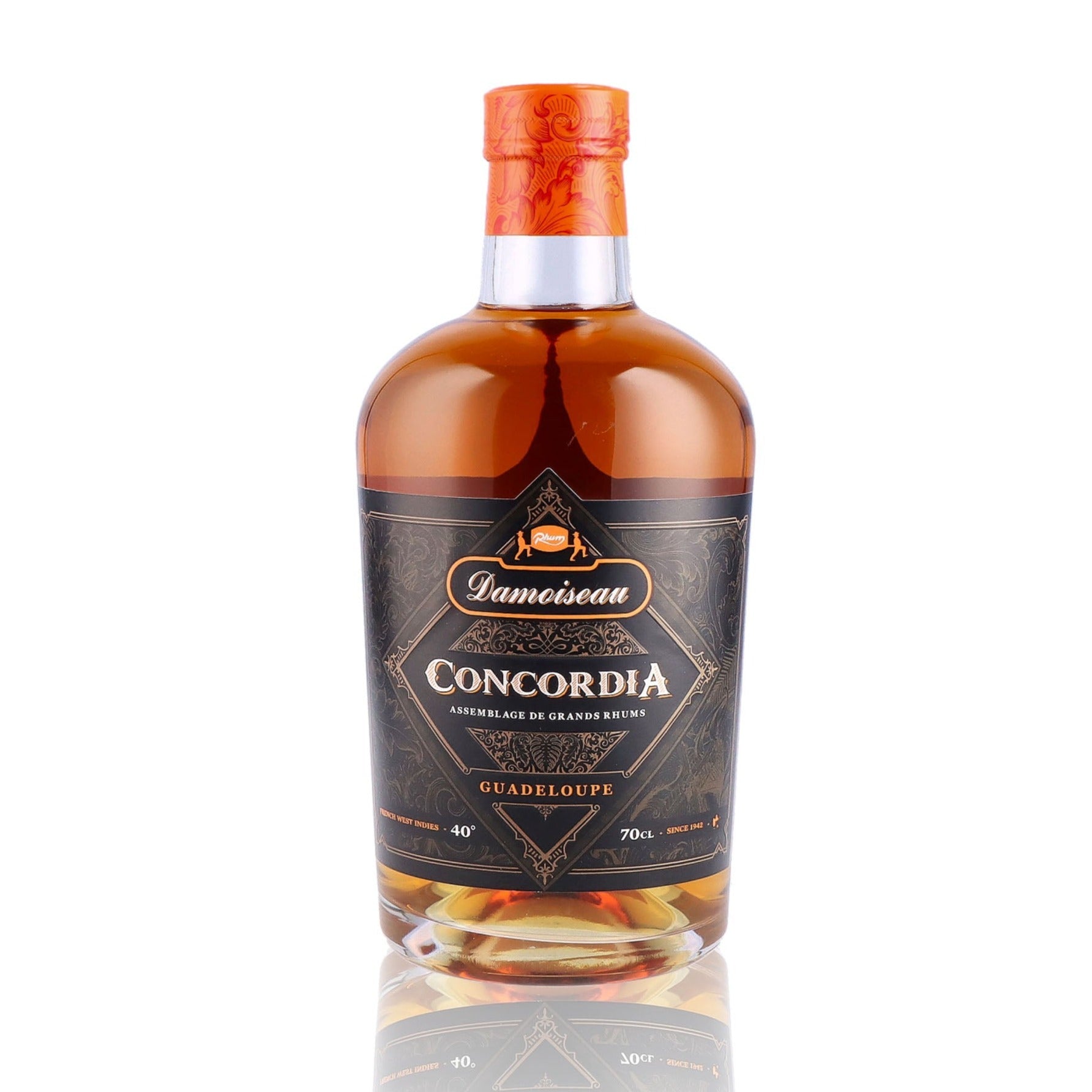Une bouteille de rhum vieux, de la marque Damoiseau, nommée Concordia.