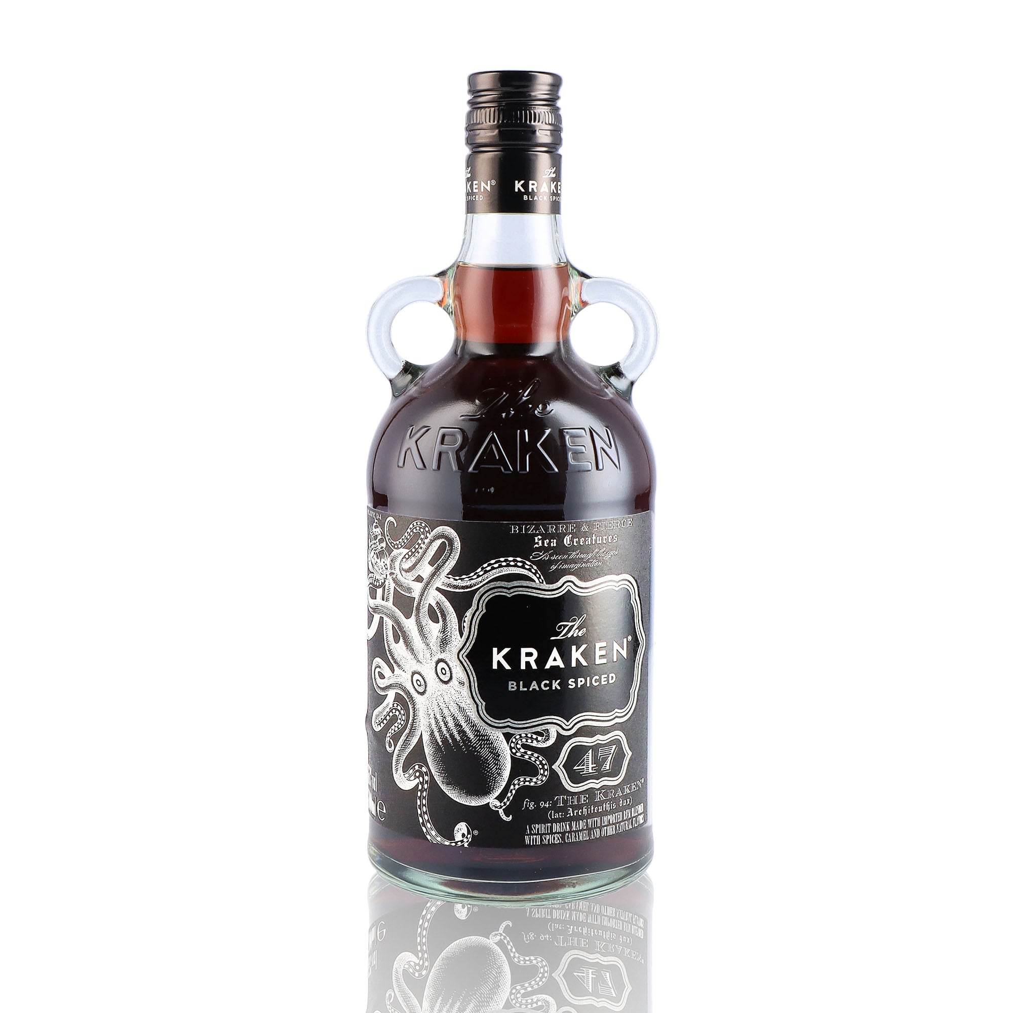 Une bouteille de rhum de mélasse, de la marque Kraken, nommée Black Spieced.