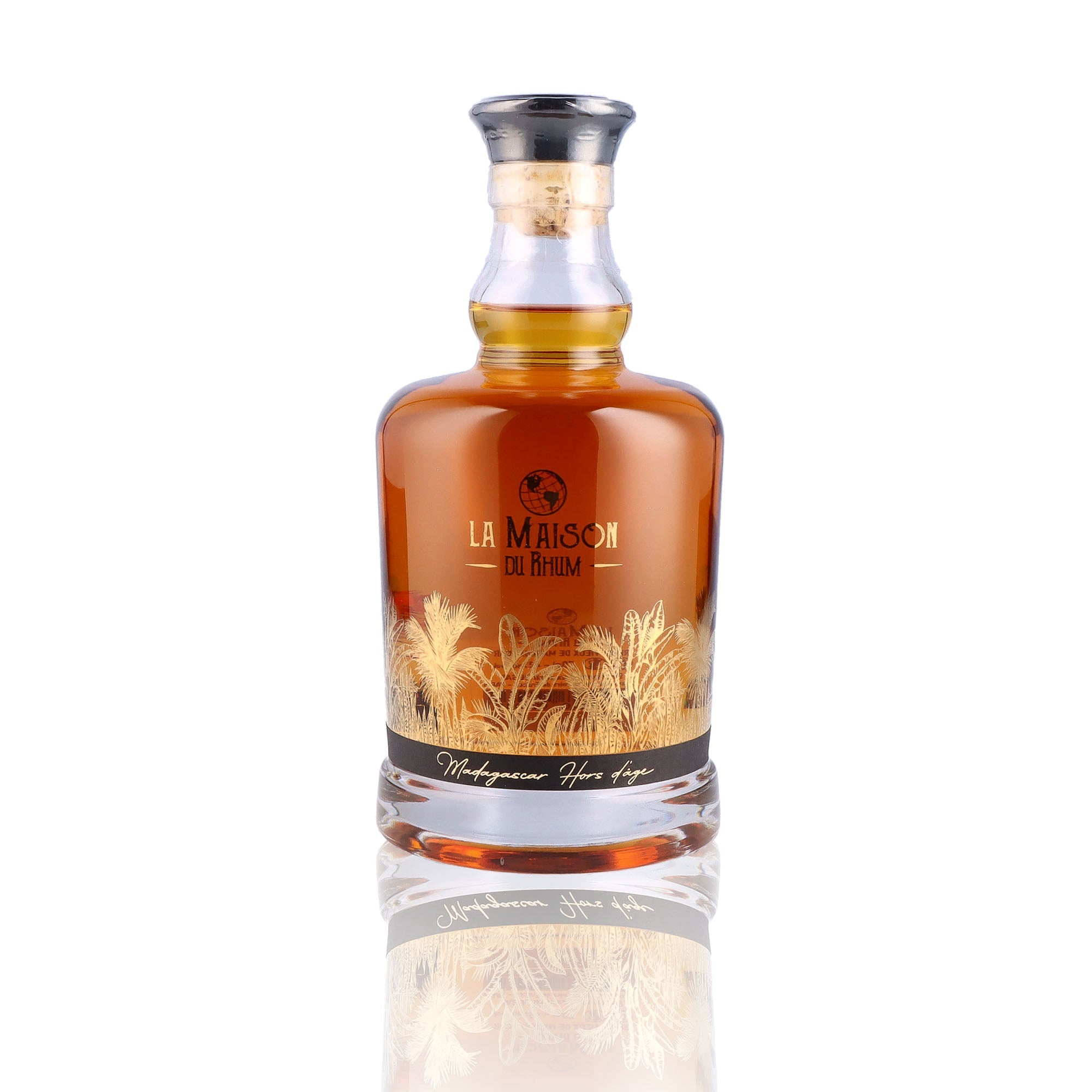 Une bouteille de rhum vieux, de la marque La Maison du Rhum, nommée Madagascar Hors d'Âge.