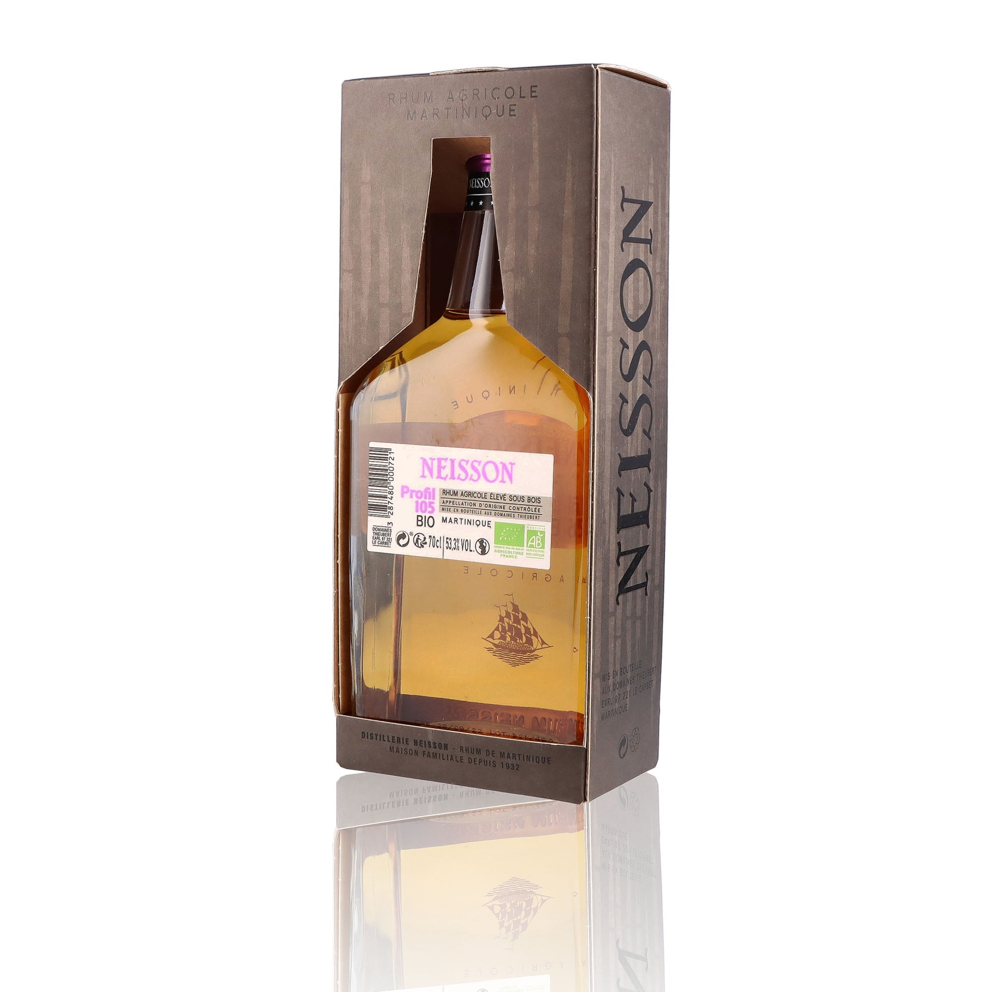 Une bouteille de rhum agricole, de la marque Neisson, Nommée profil 105 Bio, du millésime 2023.