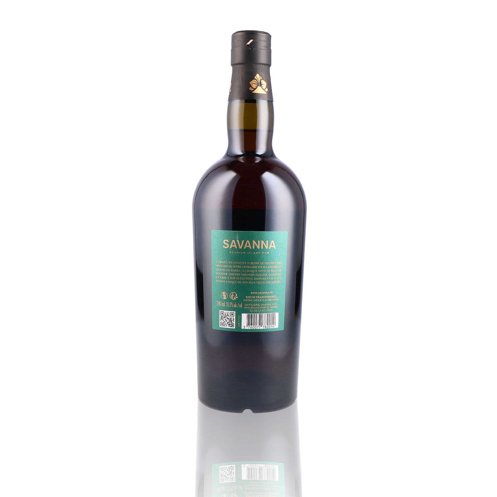 Une bouteille de rhum vieux, de la marque Savanna, nommée L'absolu 2023.