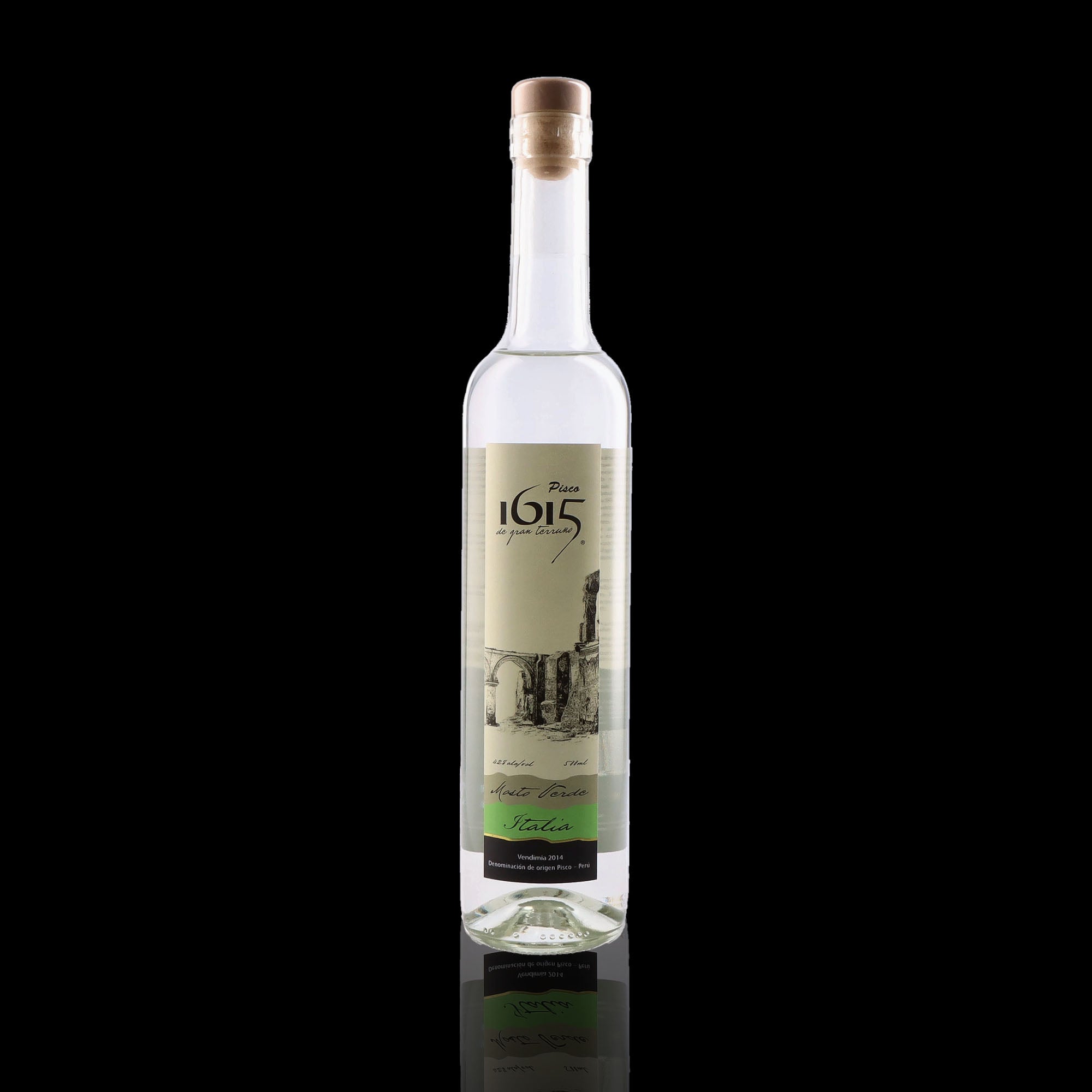 Une bouteille de Pisco, de la marque 1615, nommée Mosto Verde Italia Vendange, du millésime 2014.