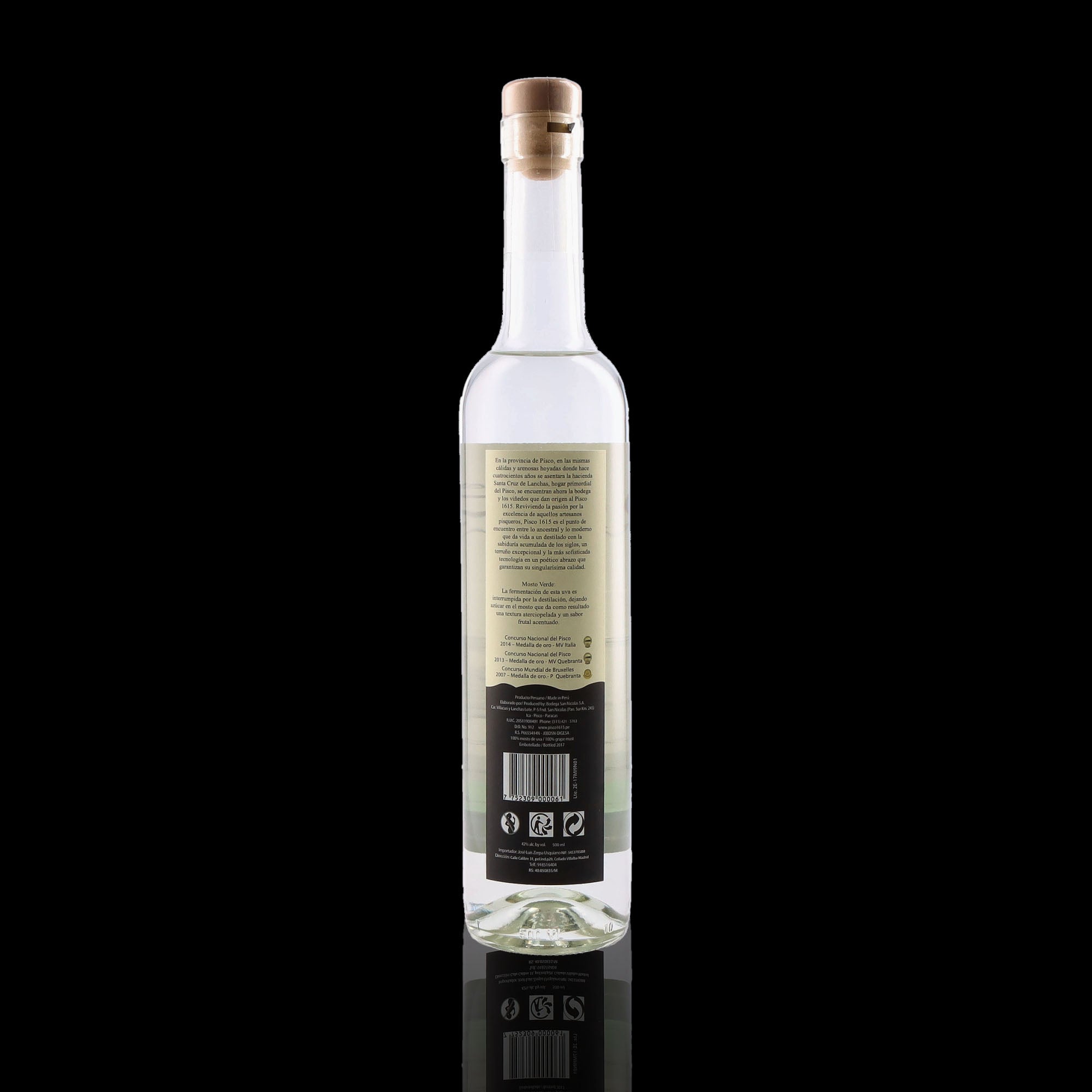 Une bouteille de Pisco, de la marque 1615, nommée Mosto Verde Italia Vendange, du millésime 2014.