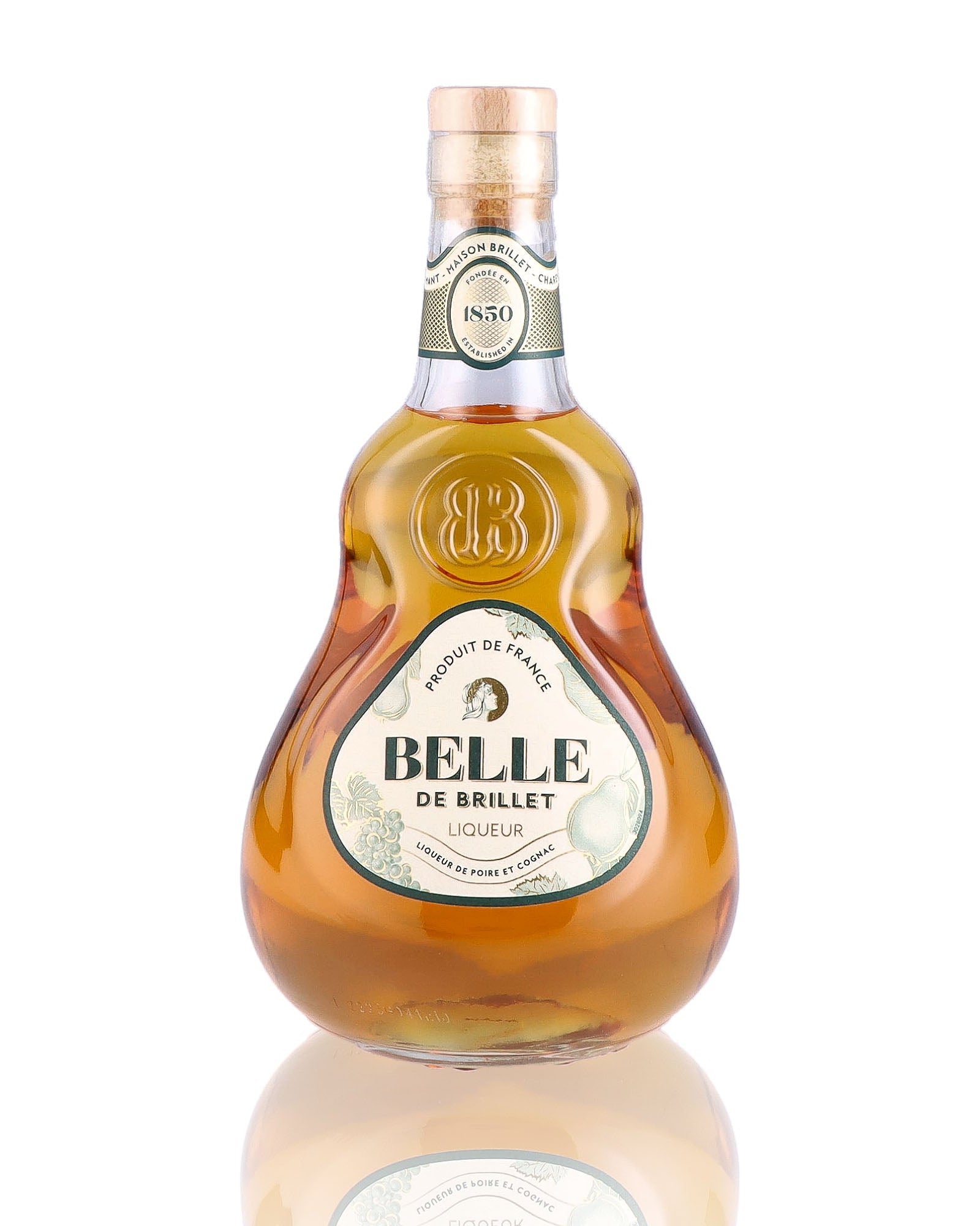 Une bouteille de Liqueur, de la marque Belle de Brillet, nommée Poire et Cognac.