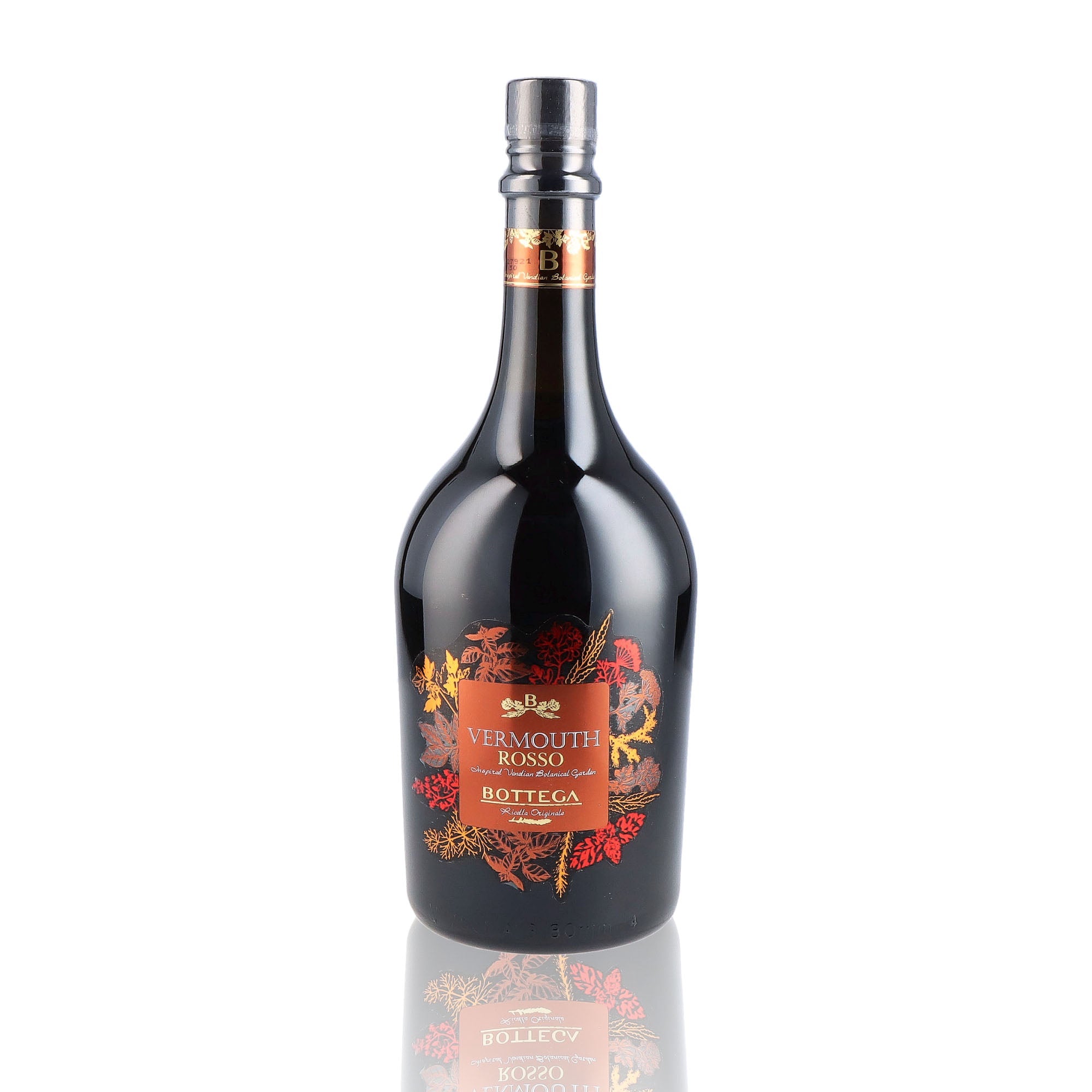 Une bouteille de vermouth, de la marque Bottega, nommée Rosso.