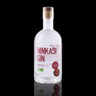 Une bouteille de Gin, de la marque Ninkasi, nommée Fleurs de Houblon Saaz Bio.
