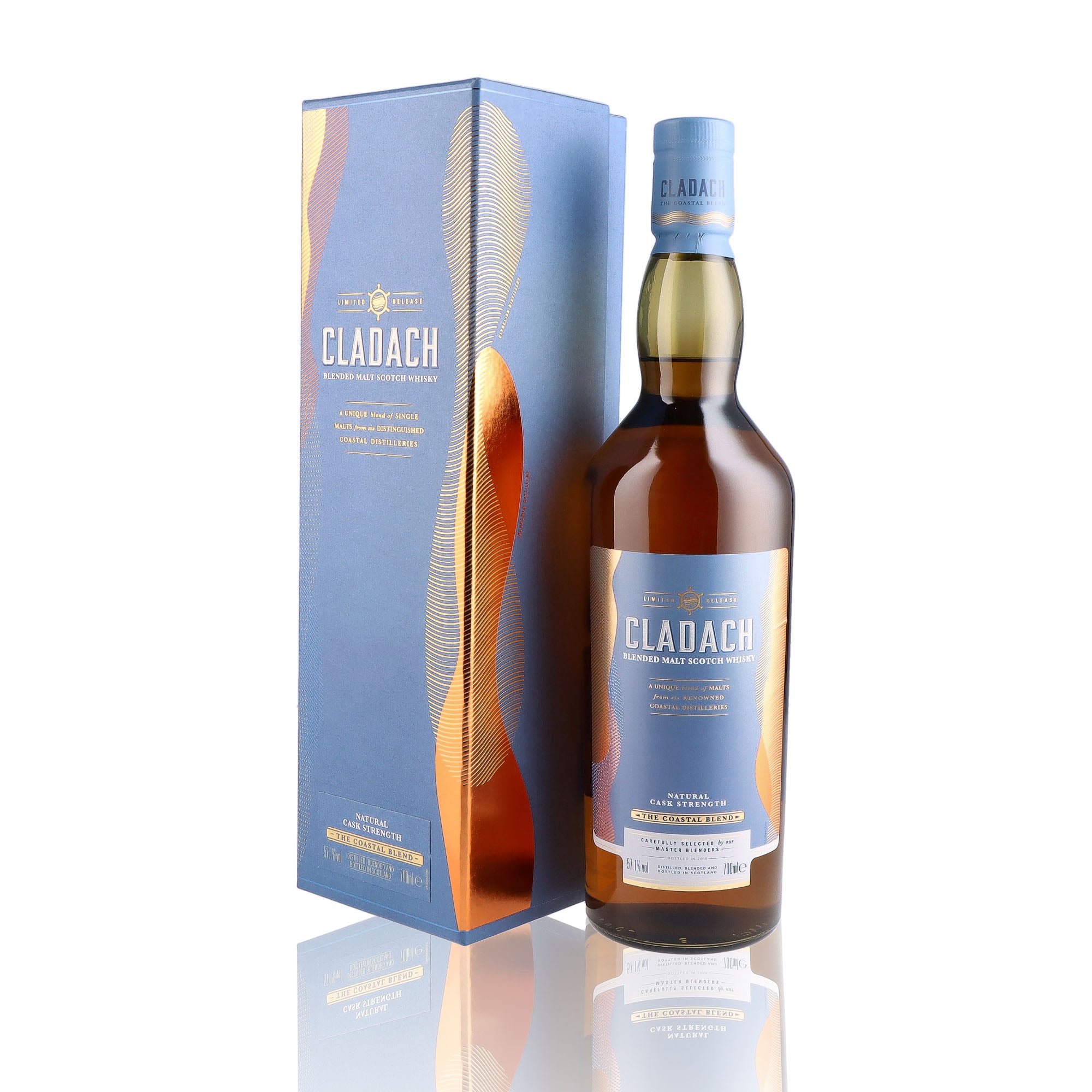 Une bouteille de Scotch Whisky Blends de la marque Cladach