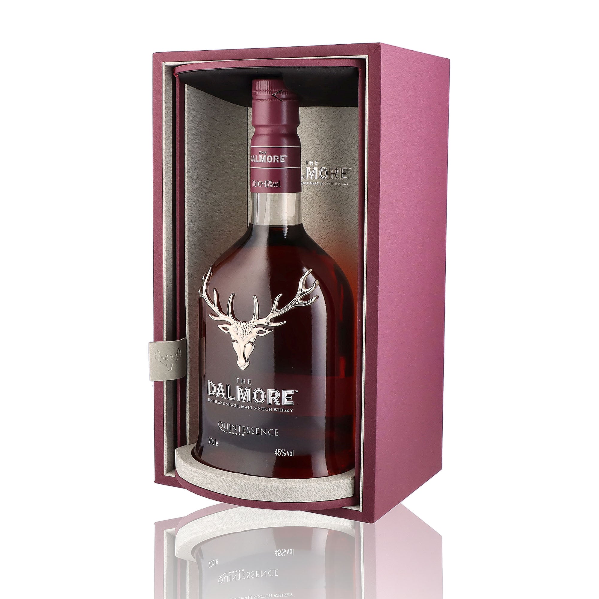 Une bouteille de Scotch Whisky Single Malt de la marque Dalmore, nommée Quintessence.
