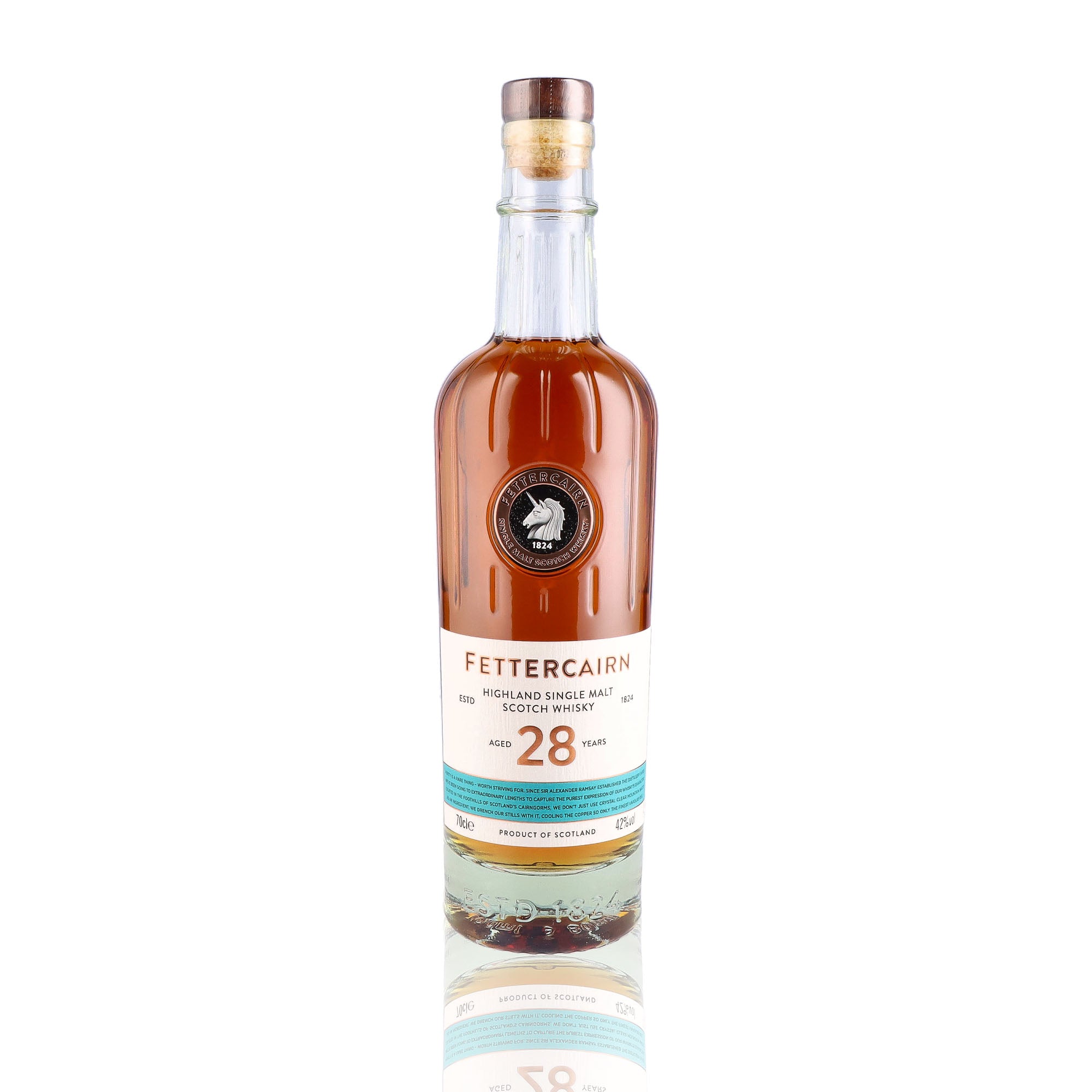 Une bouteille de Scotch Whisky Single Malt de la marque Fettercairn, 28 ans d'âge