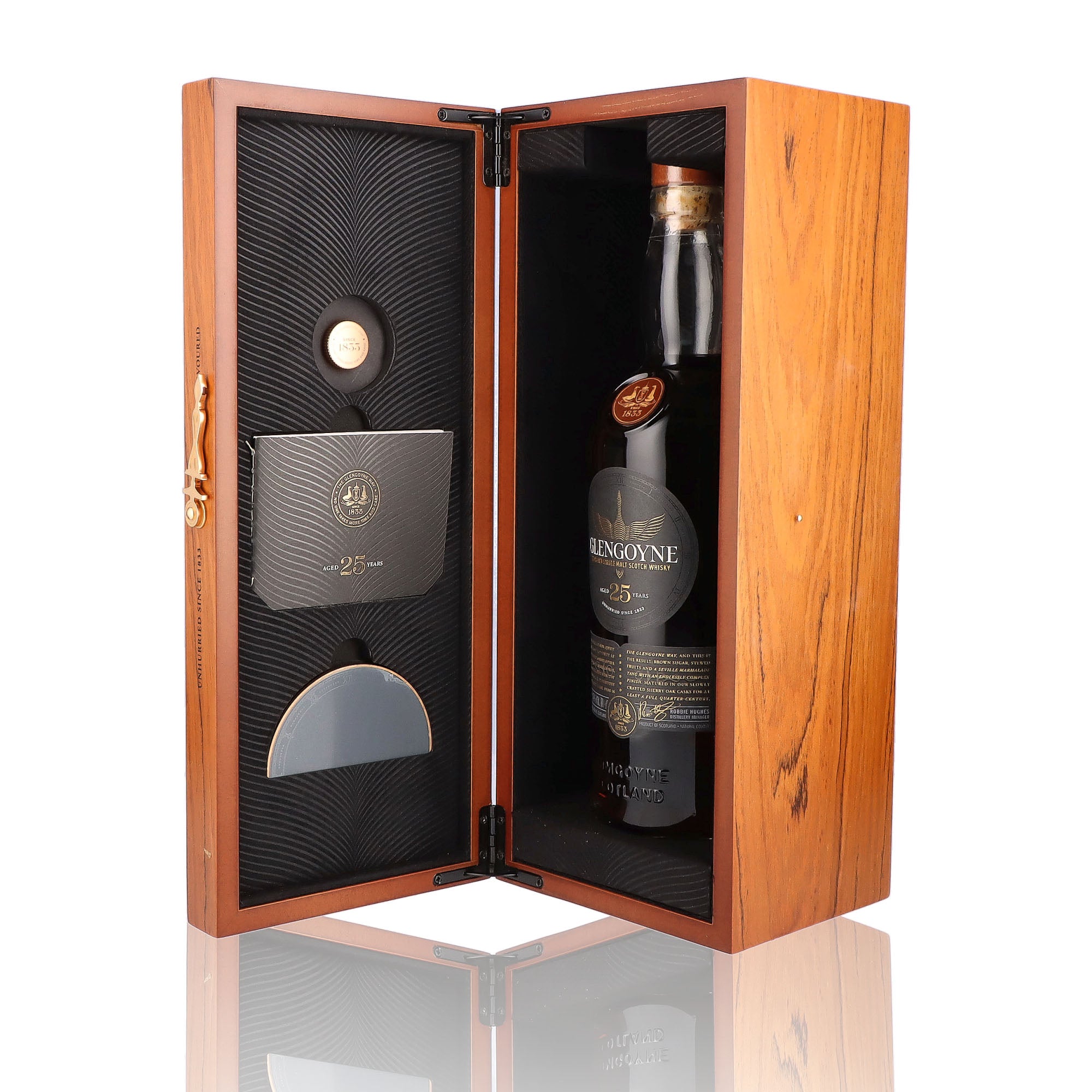 Une bouteille de Scotch Whisky Single Malt de la marque Glengoyne, 25 ans d'âge.