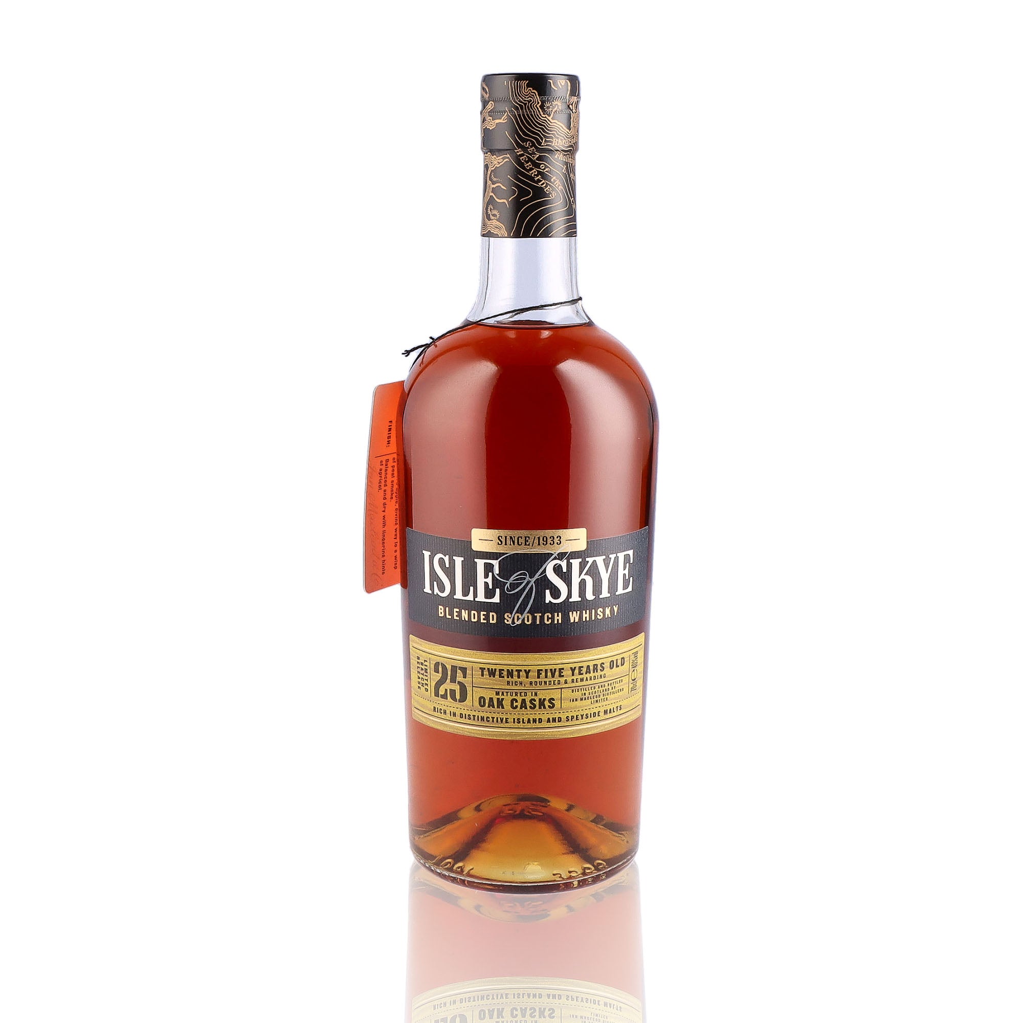 Une bouteille de Scotch Whisky Blends de la marque Isle of Skye, 25 ans d'âge.