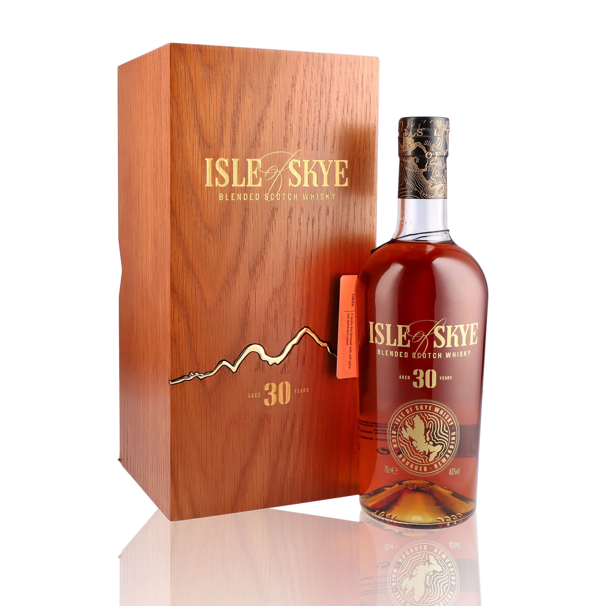 Une bouteille de Scotch Whisky Blends de la marque Isle of Skye, 30 ans d'âge.