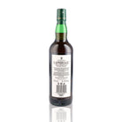 Une bouteille de Scotch Whisky Single Malt de la marque Laphroaig, nommée, The Ian Hunter Story Book 4, 34 ans d'âge.
