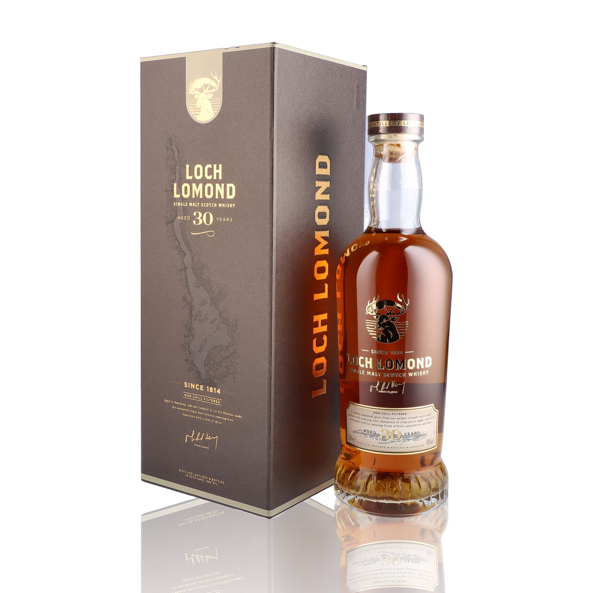 Une bouteille de Scotch Whisky Single Malt de la marque Loch Lomond, 30 ans d'âge.